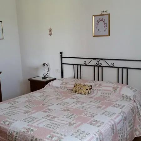 Bio Le Giunchiglie Farm stay Alberese